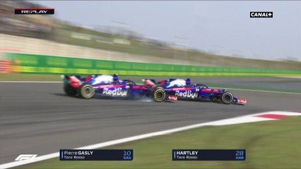 Gros accrochage entre Gasly et Hartley