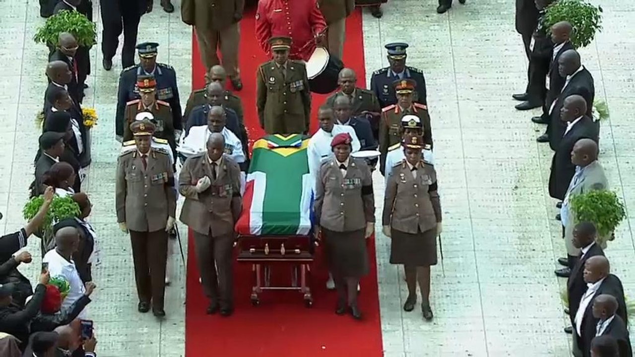 Winnie Madikizela-Mandela beigesetzt