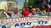 La policía griega disuelve una protesta de pensionistas con gases lacrimógenos