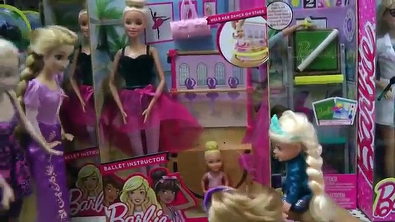 TOY HUNT with ELSA and Rapunzel toddlers ! Lots of toys and dolls ! Playing , singing