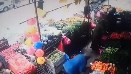 Çay hırsızı güvenlik kamerasına yakalandı