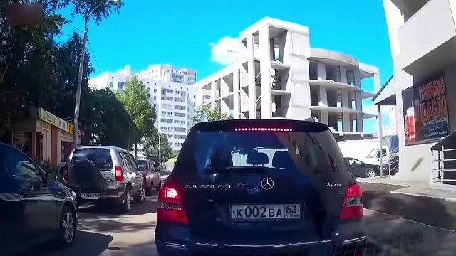 Worst Female Drivers Ever Idiots Crashing Cars