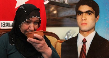 Oğlunun Şehit Düştüğü Yerin Toprağını Saklayan Anne: Kokusunu Buradan Alıyorum