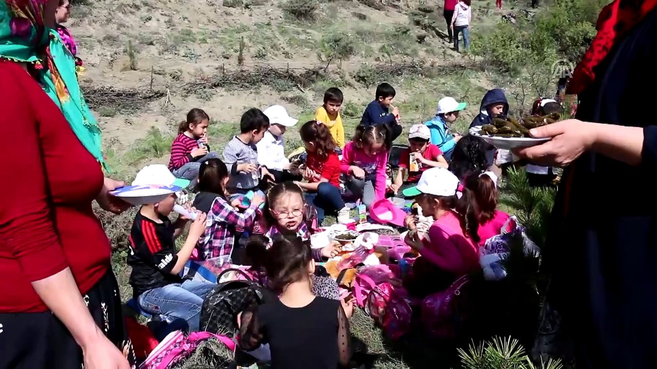 Mudurnu'da öğrenciler fidan dikti - BOLU