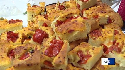 Focaccia barese e focaccia altamurana "a processo" con avvocati e pm, guardate come è andata a finire