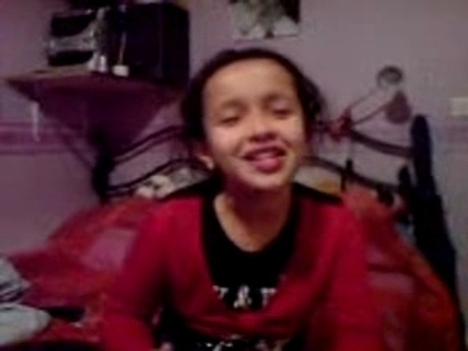 Alexia chante le générique de Malcom