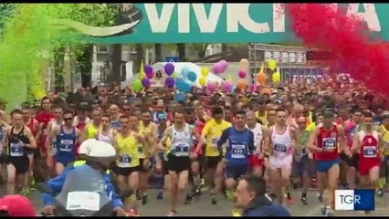 Bari: uomo colpito da infarto durante la corsa ma "non sanno usare il defibrillatore"