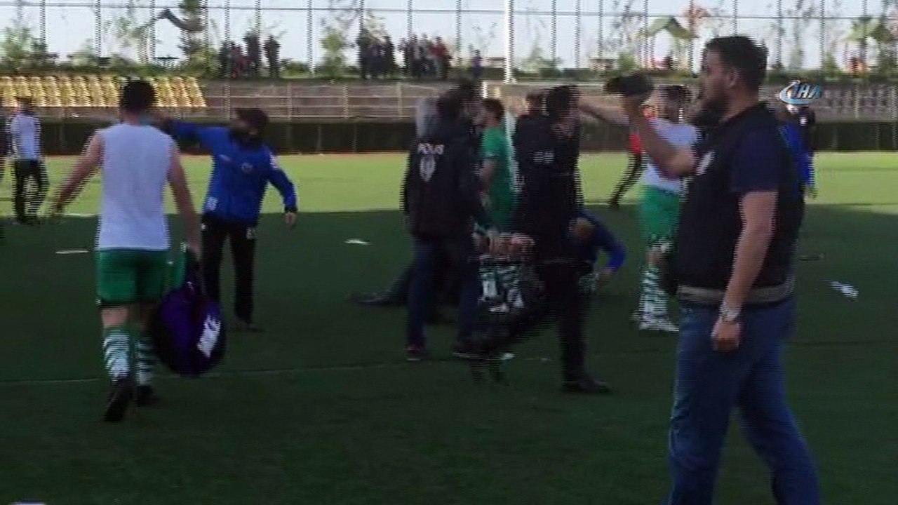 Rize’de Bölgesel Amatör Ligi maçında olaylar çıktı