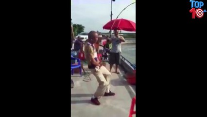 Top 10 Amazing River Fishing Videos