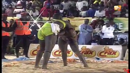 Vidéo: Magnifique victoire de Général de Grand Dakar face Pape Mbaye de Guediawaye