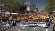 مظاهرة ببرشلونة للمطالبة بإطلاق سراح قادة انفصاليين