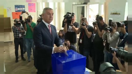 Djukanovic na frente para a presidência de Montenegro