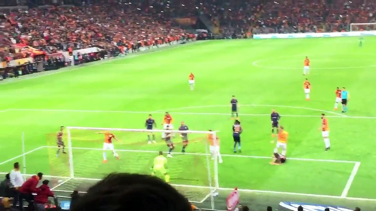Galatasaray'ın 2.Golü! Galatasaray - M. Başakşehir Tribün çekimi