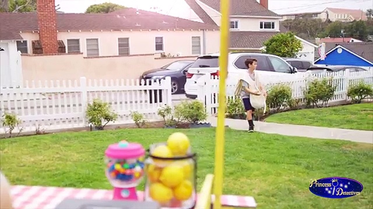 GIRLS WITH REAL SUPERPOWERS!!!