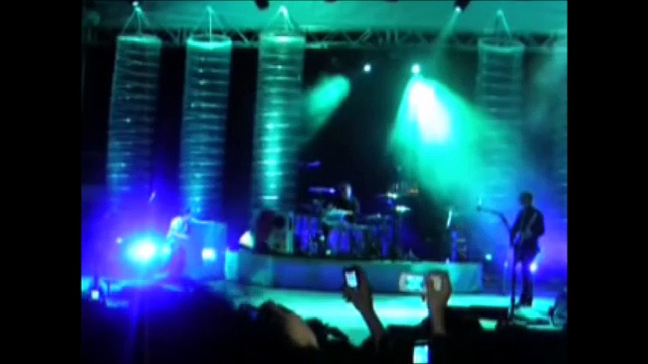 Muse - New Born, Singapore Fort Canning Park, 01/16/2007