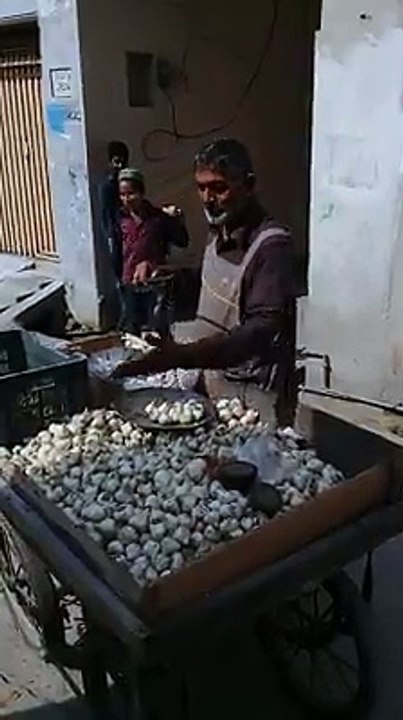 PTI WALOON KAY KIAY KHAS RIAYAT