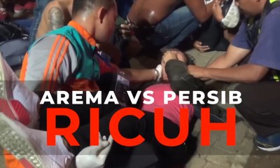 Ricuh Suporter Arema karena Kecewa Keputusan Wasit