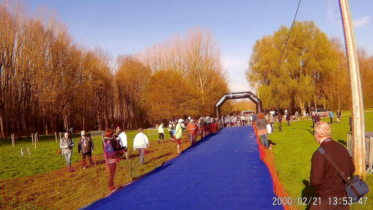 Départ de la course des benjamin(e) minimes Foulées Vertes de Téteghem 2018