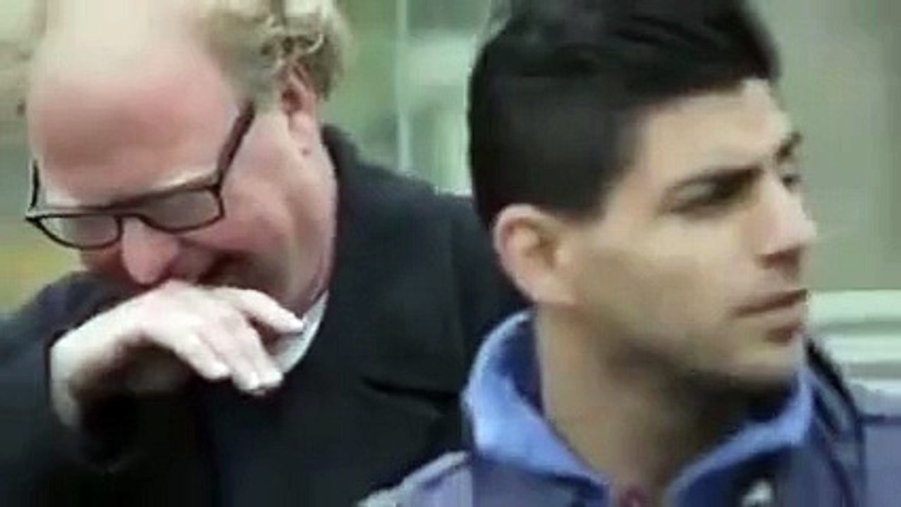 Bir otobüs durağı hiç bu kadar eğlenceli hale gelmemişti