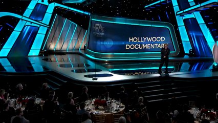 Johnny Depp sahnede ayakta durmakta zorlandı