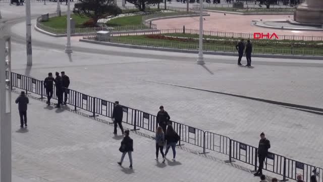 Taksim Meydanı Bariyerlerle Kapatıldı