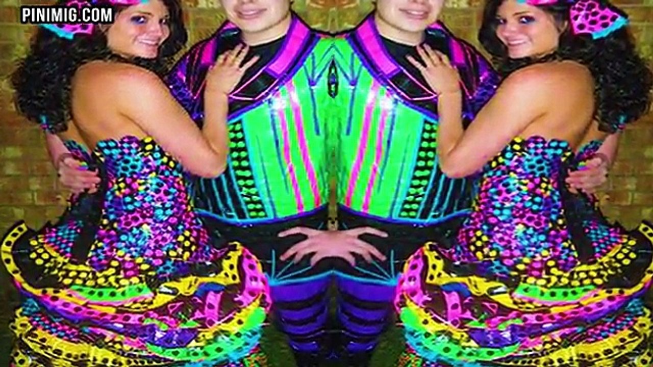 10 PROM DRESSES Girls Regretted Wearing