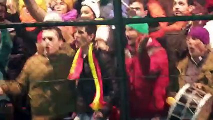 Collina, baklavasına oynanan halı saha maçını yönetirse...