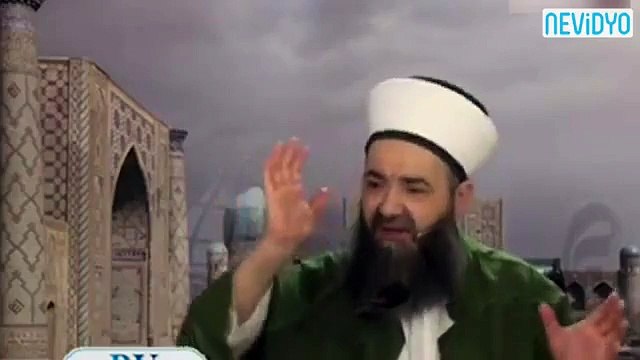 Cübbeli Ahmet Hoca, Nihat Hatipoğlu'nu tiye aldı: Ver arkadan müziği, ver gazı ver!