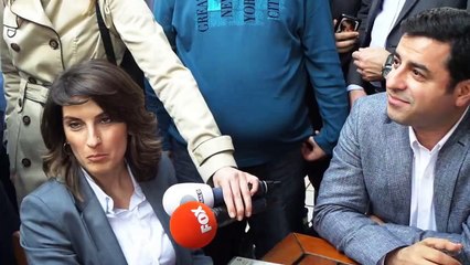 Demirtaş&#39;ın &#39;Deniz nerenizde&#39; sorusuna cevabı