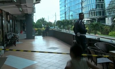 Seorang Perempuan Tewas Diduga Jatuh dari Lantai 27