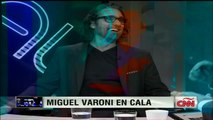 Miguel Varoni le enseña a Cala el paso del 'Escamoso'