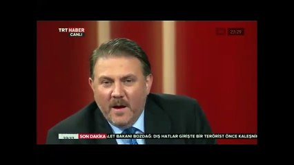 Yiğit Bulut: Ülkede bomba patladıktan sonra 3-5 dakika haberi yapmak, abartmak zevk mi veriyor size?