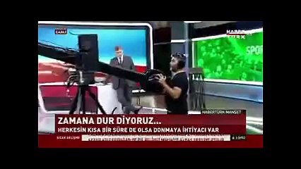 Habertürk TV, canlı yayında ‘dondu’