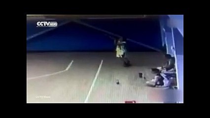 Basketbolcu, saniye farkıyla kurtuldu!