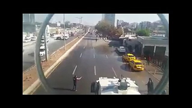 Ankara Garı katliamı anmasına biber gazlı, tazyikli sulu müdahale!