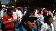 México: Estudiantes marchan en apoyo a los desaparecidos