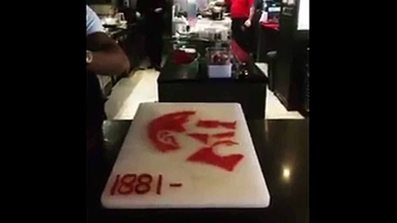 Nusret, etten Atatürk portresi yaptı