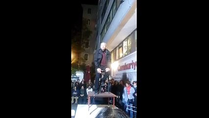 Genco Erkal, Cumhuriyet&#39;te: "Akın var akın, güneşe akın..."