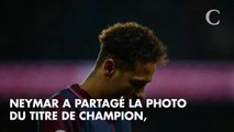 WTF ! Neymar préfère jouer au poker pendant le titre de champion du PSG