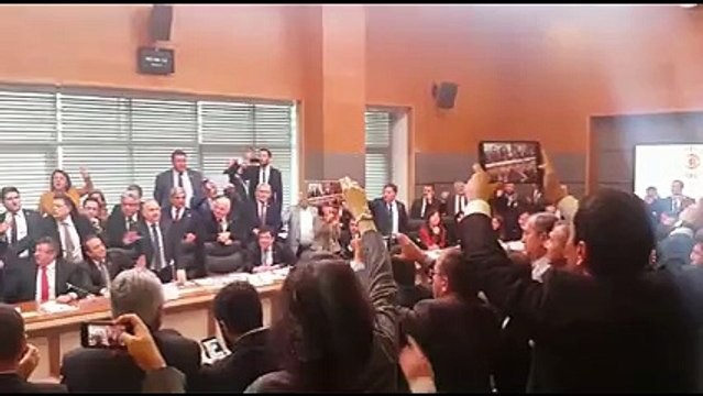 CHP'lilerden Gün gelecek devran dönecek AKP halka hesap verecek sloganı