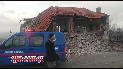 Ege&#39;de 5.5 büyüklüğünde deprem!