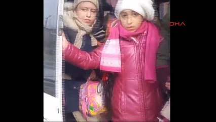 17 kişilik servis minibüsünden 42 öğrenci çıktı!