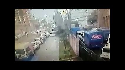 İzmir'deki bombalı araçla saldırı böyle görüntülendi!