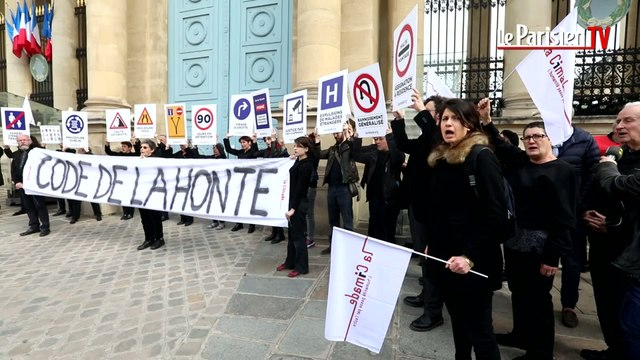 Loi asile : la Cimade aux portes de l'Assemblée Nationale