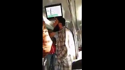 'Dedelerim Osmanlı' deyip otobüsteki sevgilileri kameraya aldı