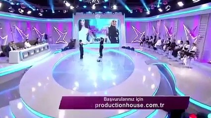 İşte Benim Stilim&#39;de bir garip &#39;zeybek&#39; performansı!