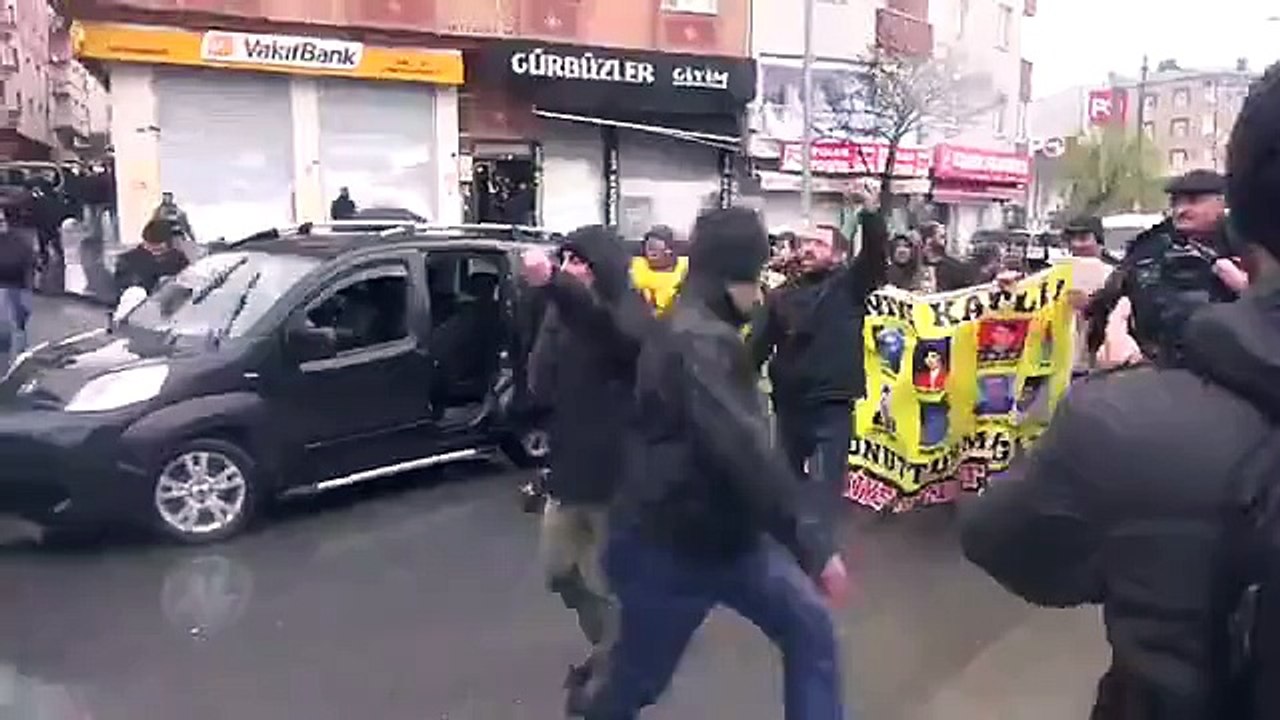 Gazi katliamının 22. yıl anmasına TOMA'lı biber gazlı müdahale!