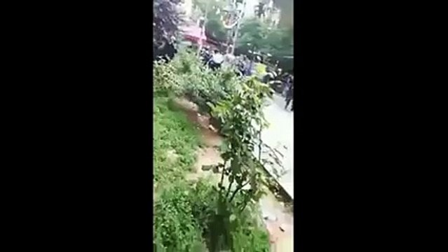 Nuriye Gülmen ve Semih Özakça protestosuna polis müdahalesi