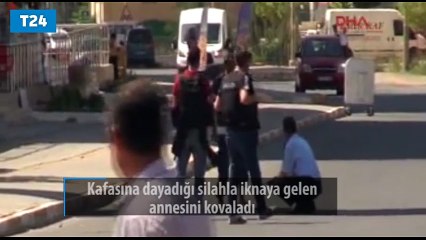 Kafasına dayadığı silahla iknaya gelen annesini kovaladı