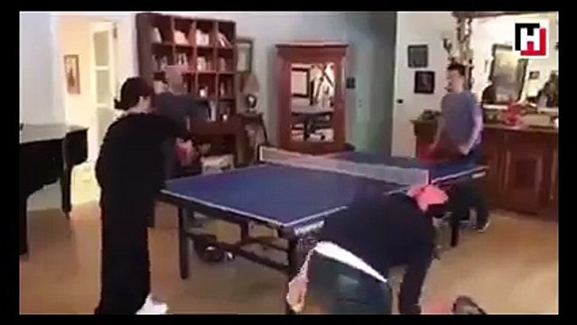 Sezen Aksu'dan masa tenisi performansı